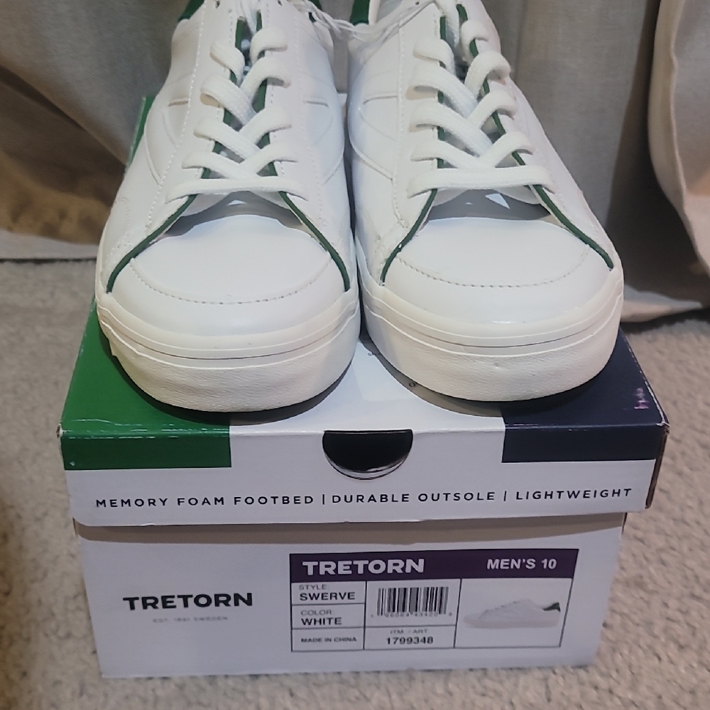 Tretorn Men's White and Green Swerve Sneakers Size 10